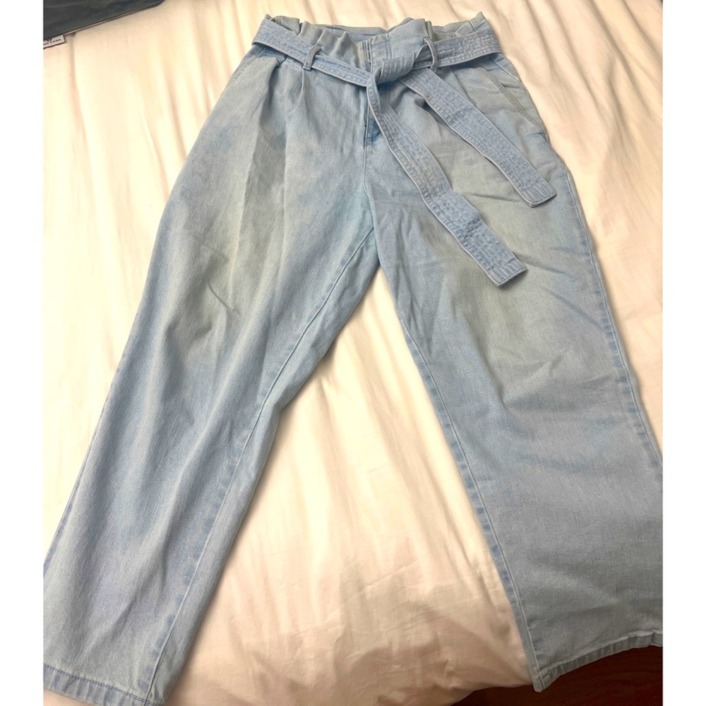 A new day paperbag lightwash jeans